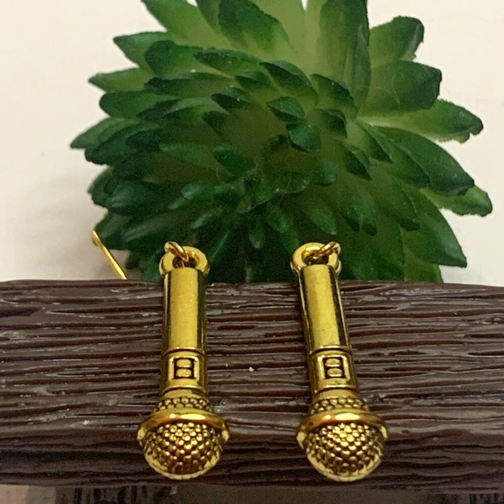 Microphone Earring, Singing Earring, Music Earring, Teacher Appreciation Gift